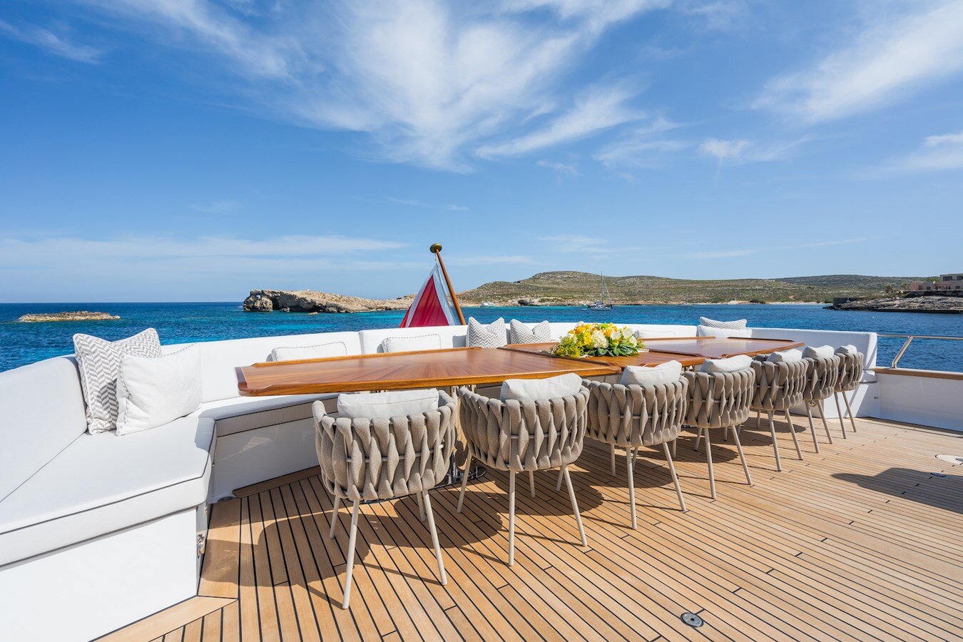 1990 FEADSHIP 165' 5