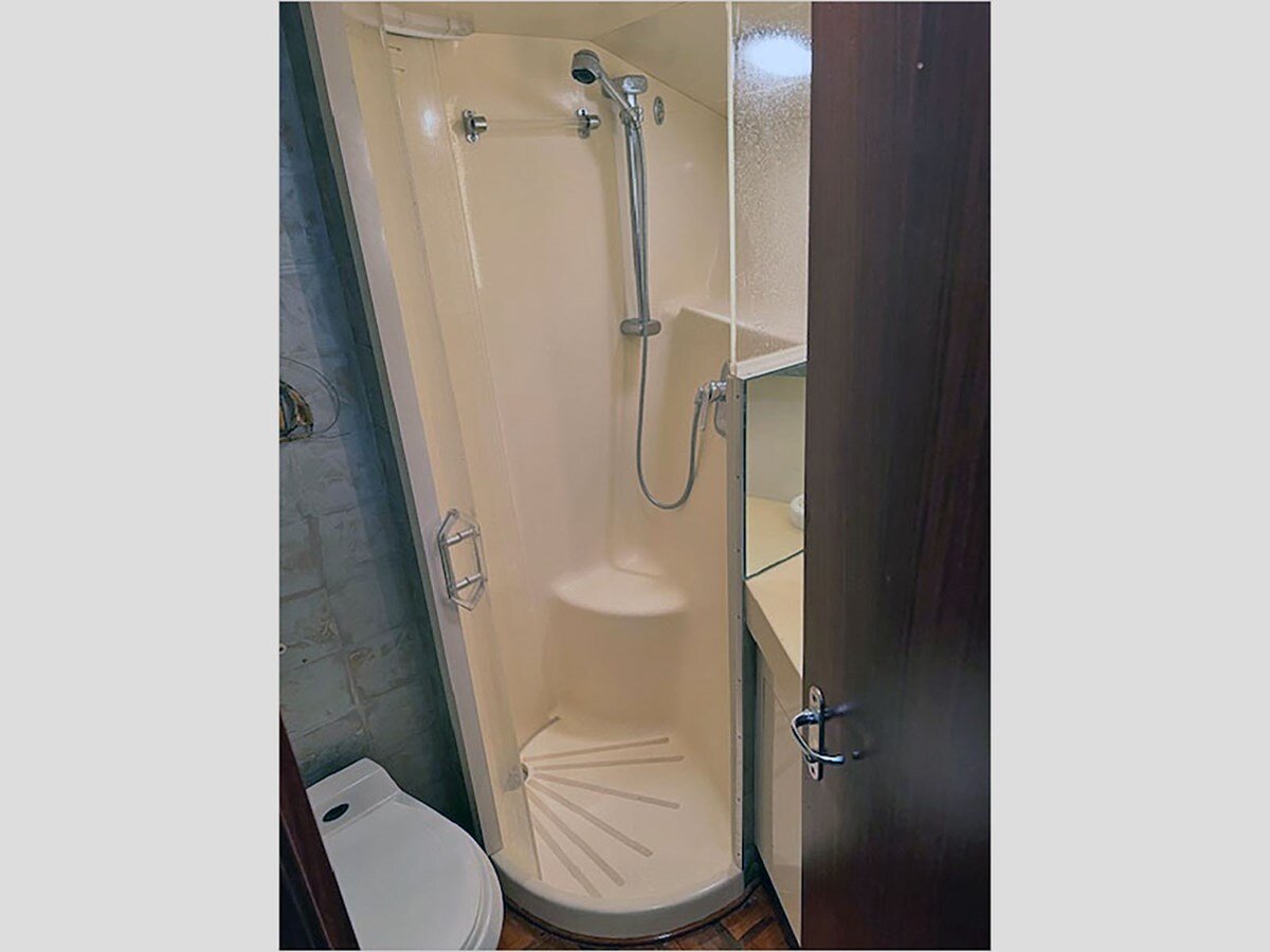 1990-hatteras-58-1-04ec22