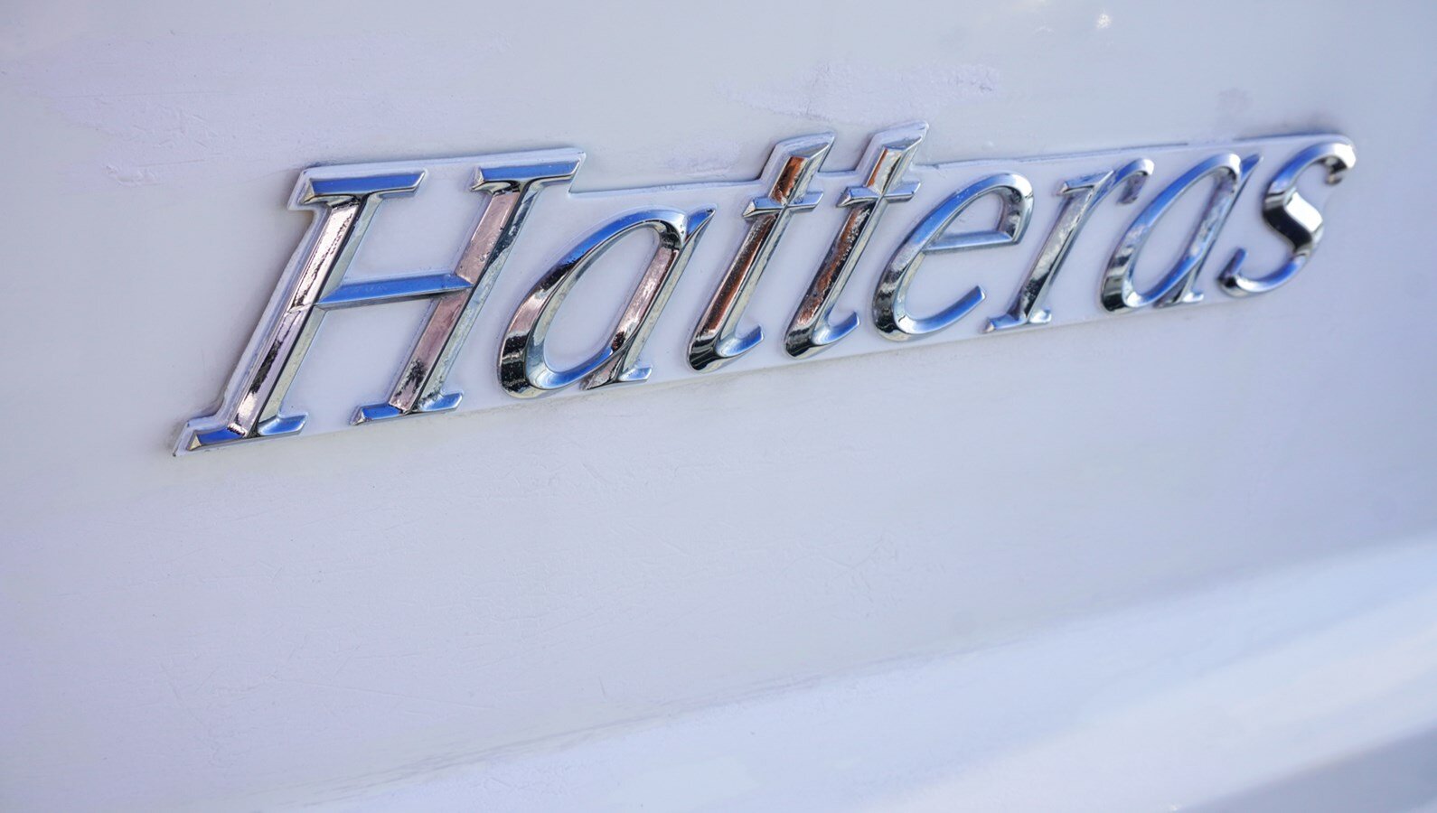 1990-hatteras-62-3-b5d22e