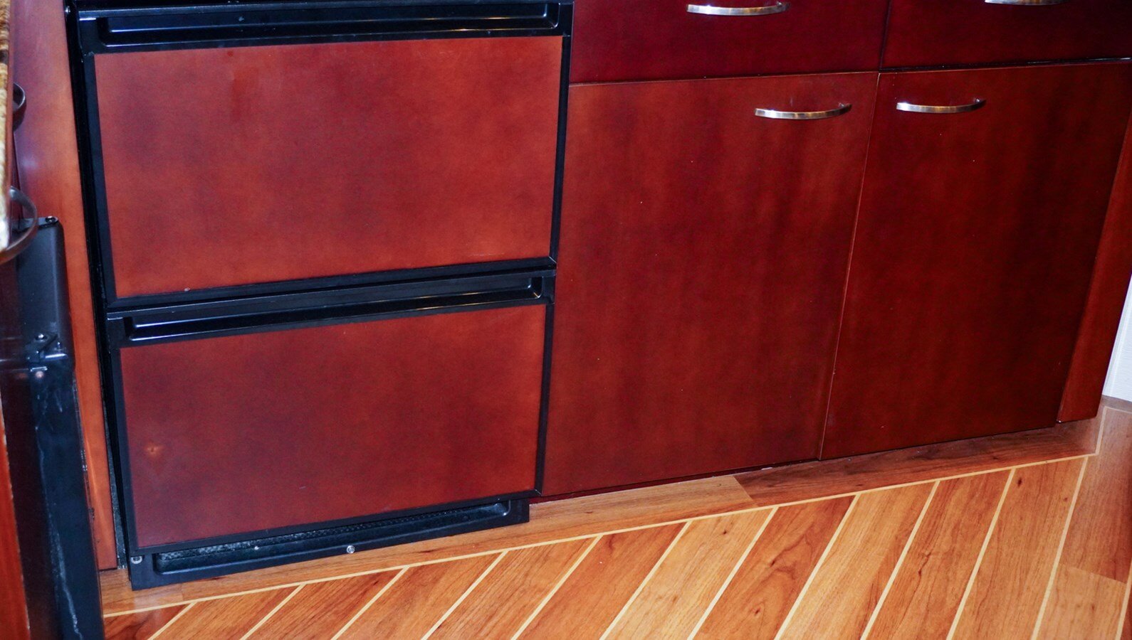 1990-hatteras-62-3-b5d22e