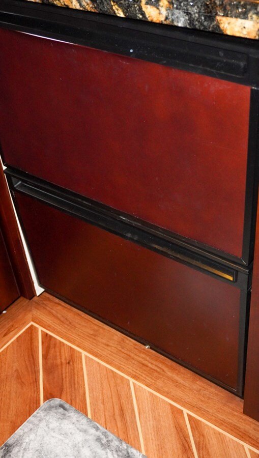 1990-hatteras-62-3-b5d22e