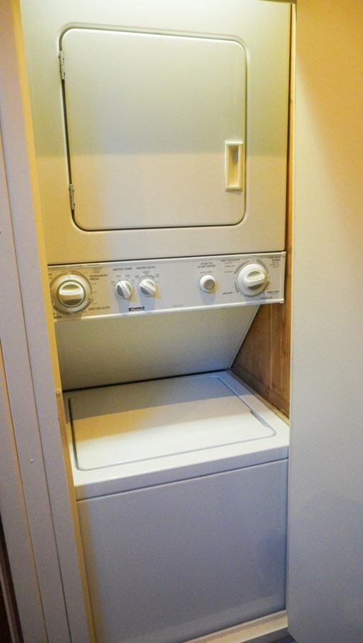 1990-hatteras-62-3-b5d22e