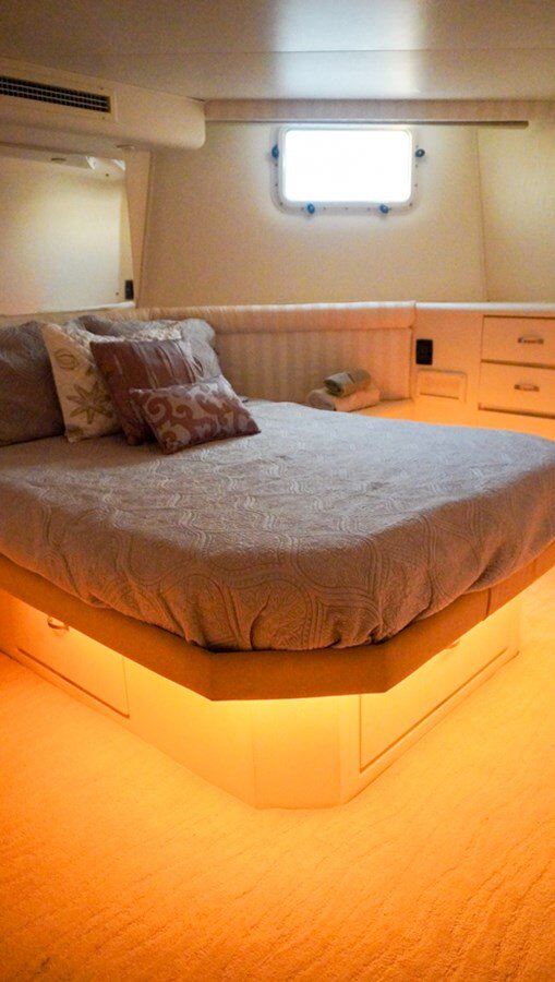 1990-hatteras-62-3-b5d22e