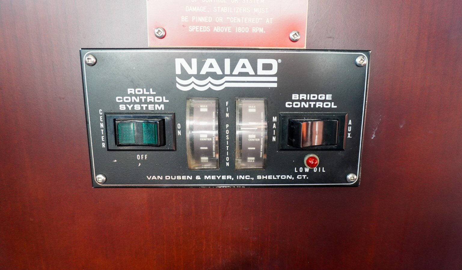 1990-hatteras-62-3-b5d22e