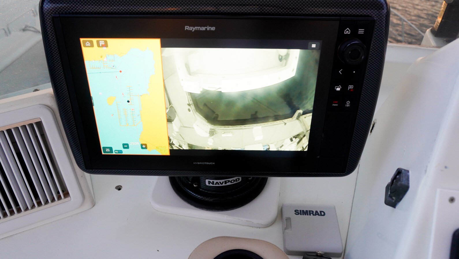 1990-hatteras-62-3-b5d22e