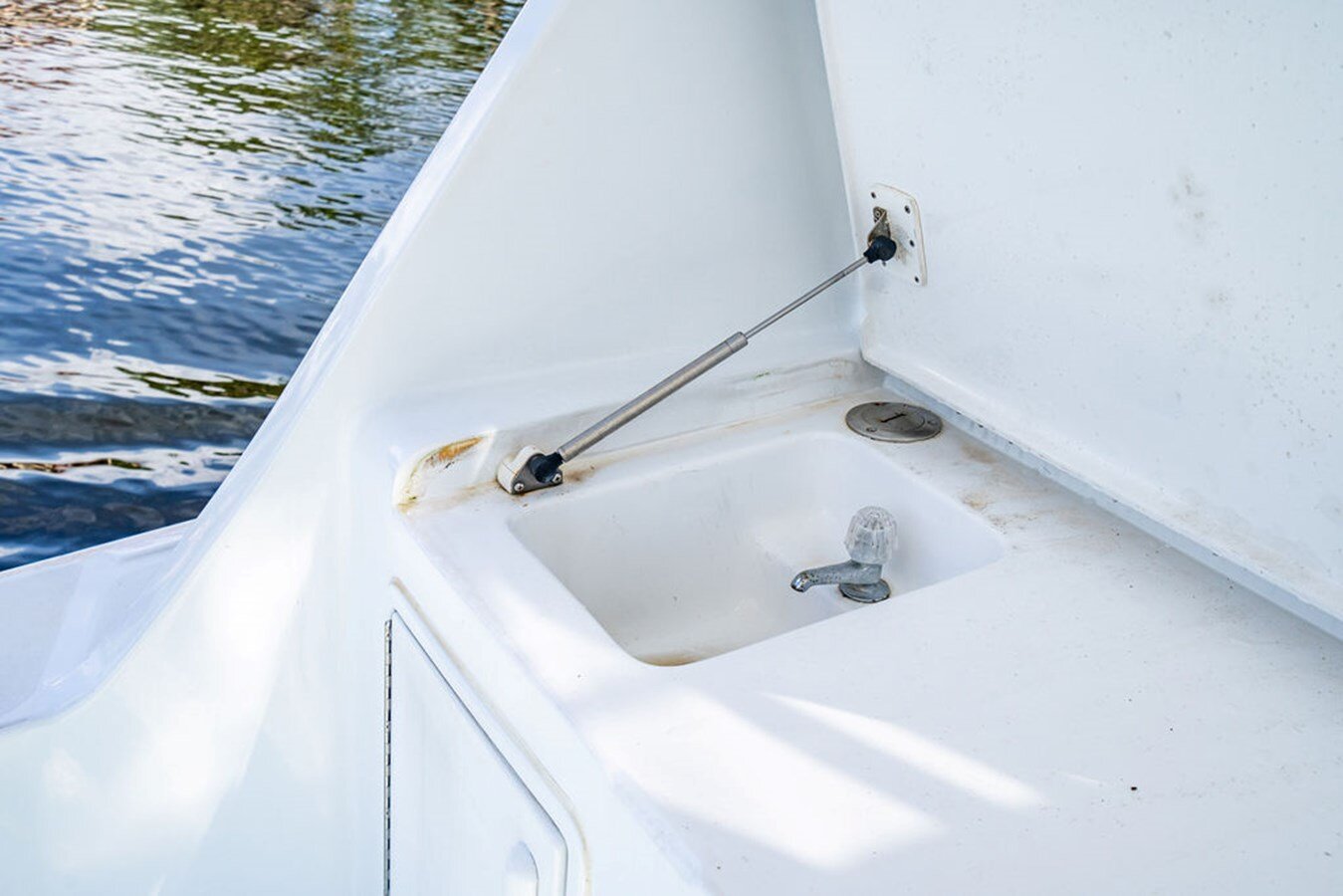 1990-ocean-yachts-48-b99d8b