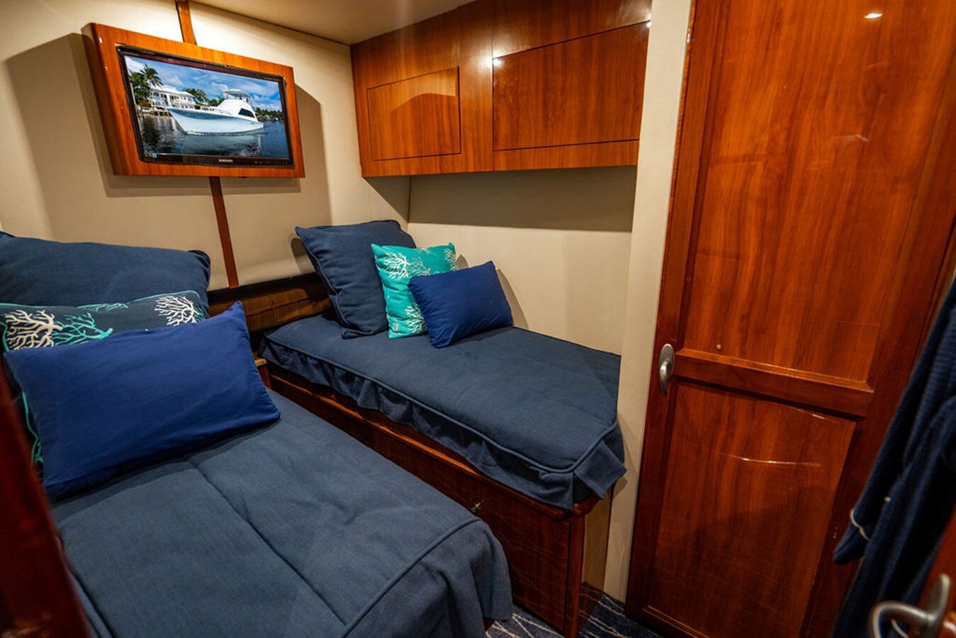 1990-ocean-yachts-48-b99d8b