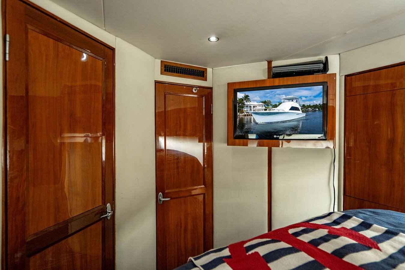 1990-ocean-yachts-48-b99d8b