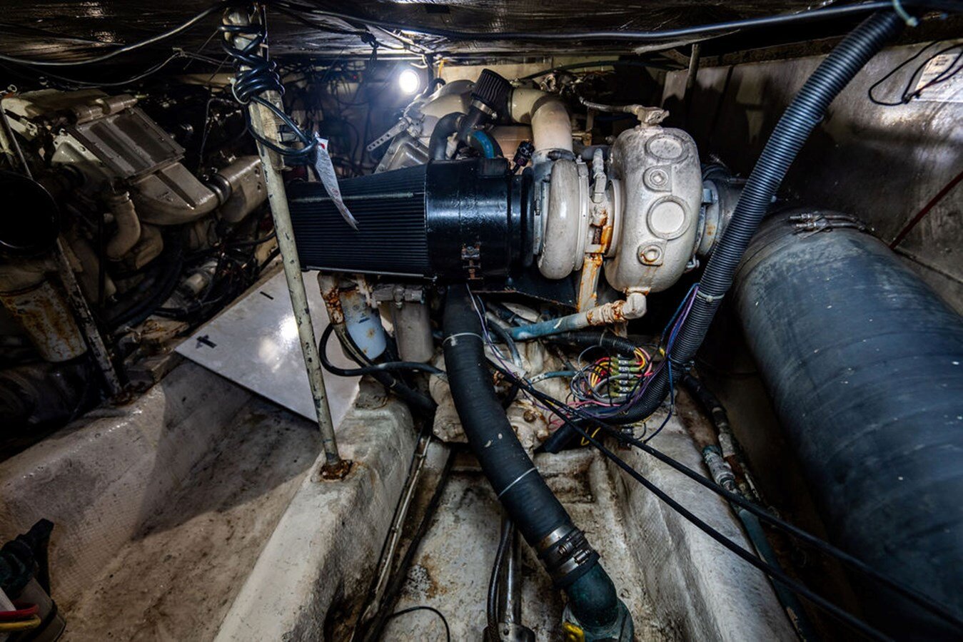 1990-ocean-yachts-48-b99d8b