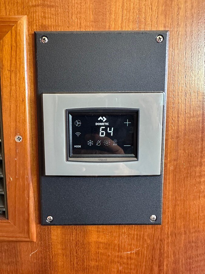 1990-post-46-9-8c6008