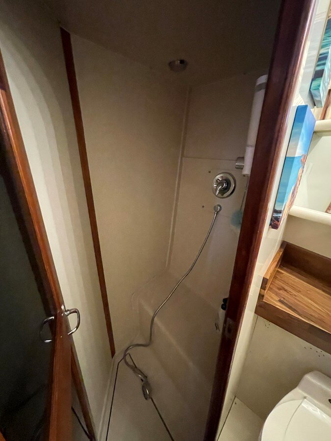 1990-viking-63-667ef8