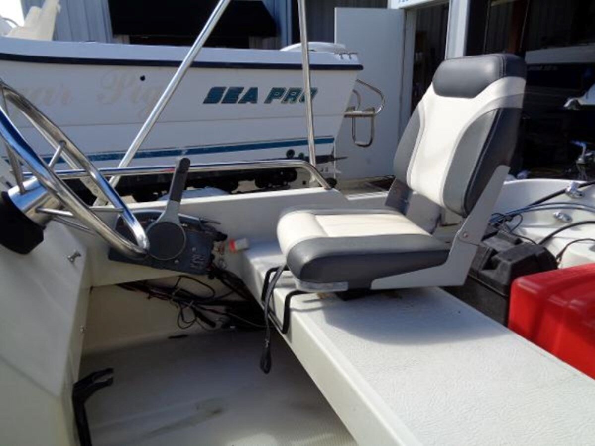 1991-boston-whaler-13-f7c8c8