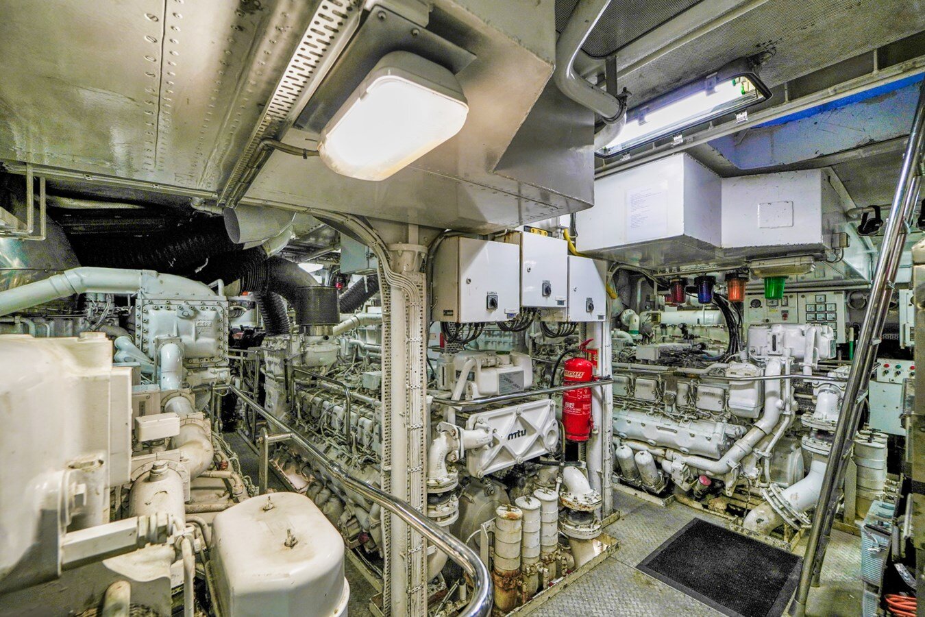 1991-brooke-marine-186-100661