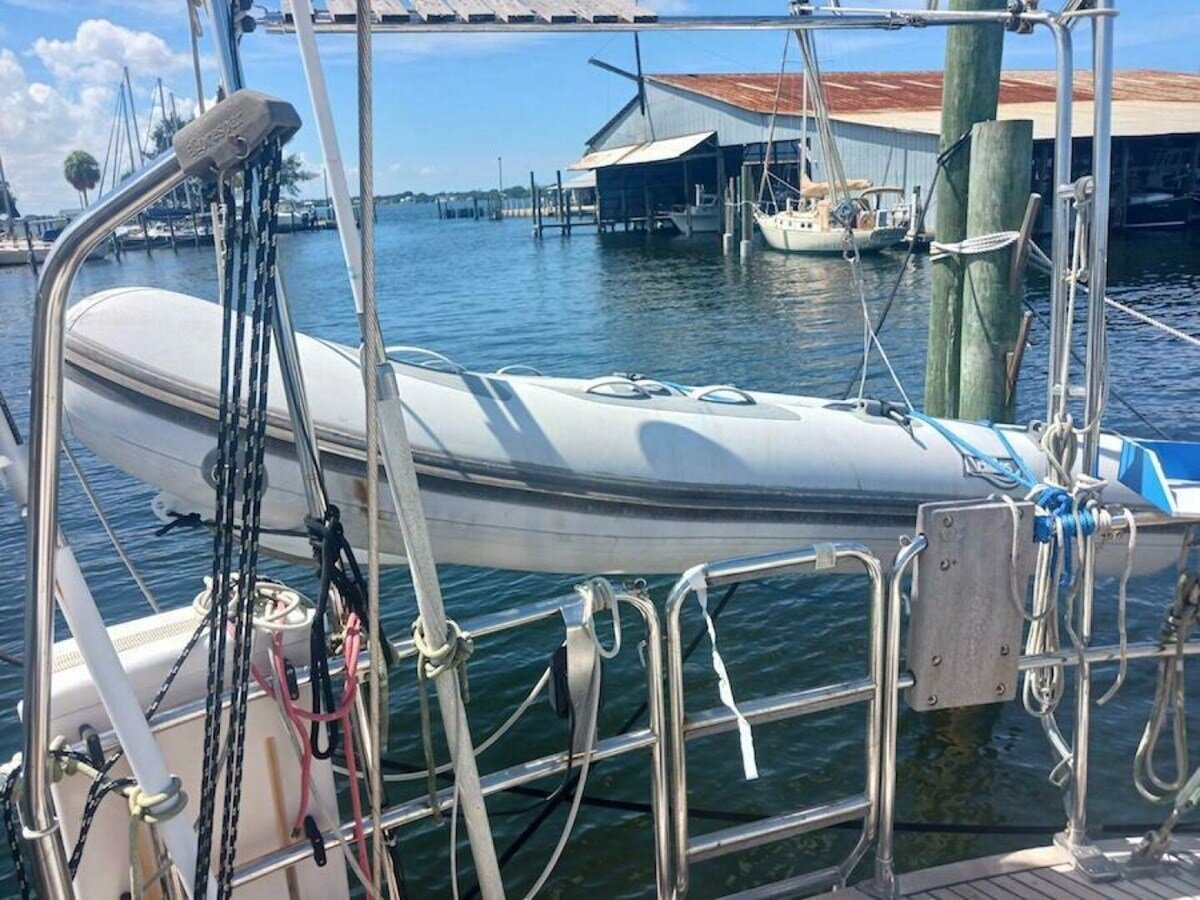 1991-tayana-55-6-8d8bd5