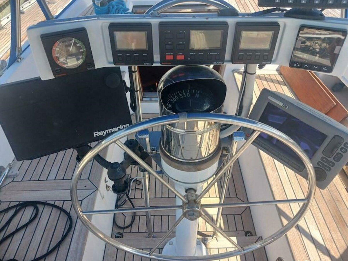 1991-tayana-55-6-8d8bd5