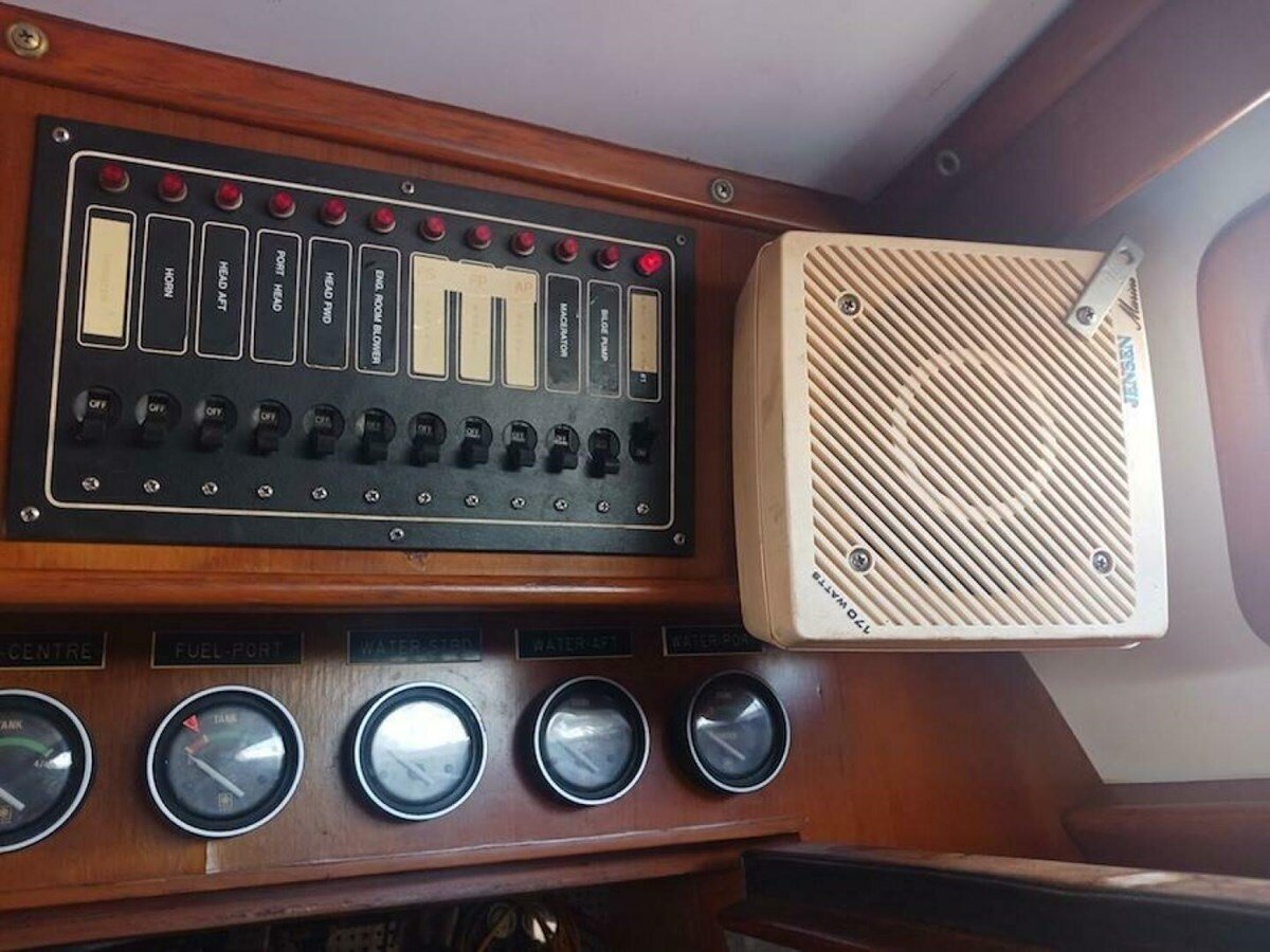 1991-tayana-55-6-8d8bd5