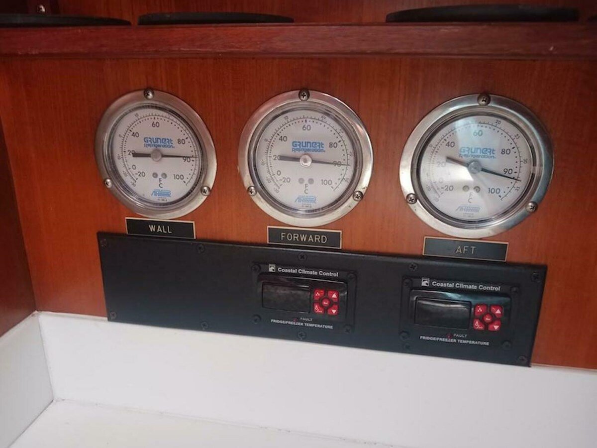 1991-tayana-55-6-8d8bd5