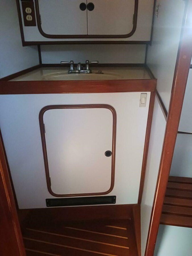 1991-tayana-55-6-8d8bd5