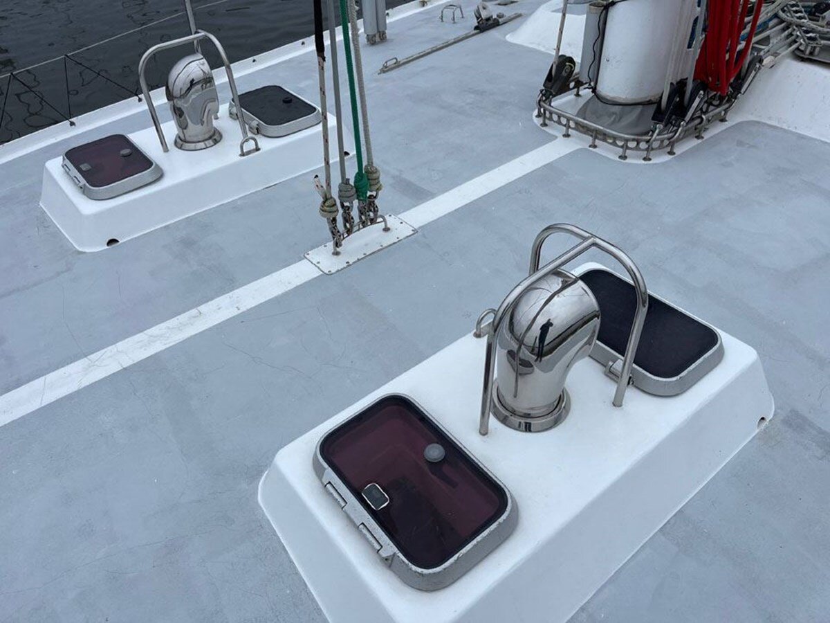 1992-devonport-yachts-67-26d919