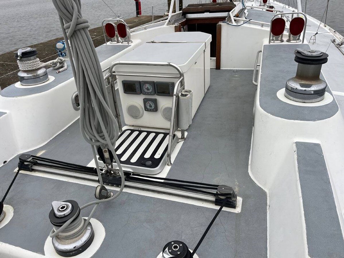 1992-devonport-yachts-67-26d919