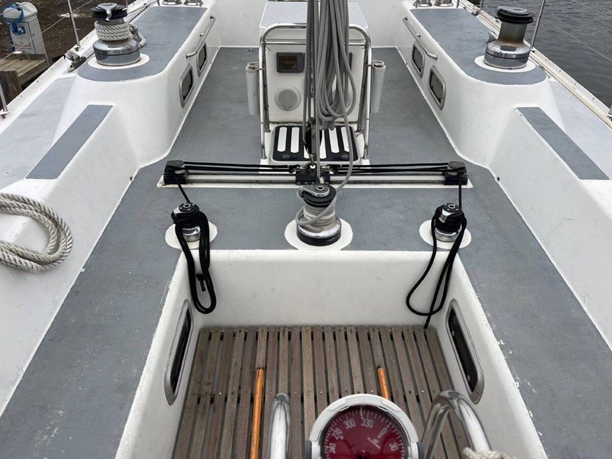 1992-devonport-yachts-67-26d919