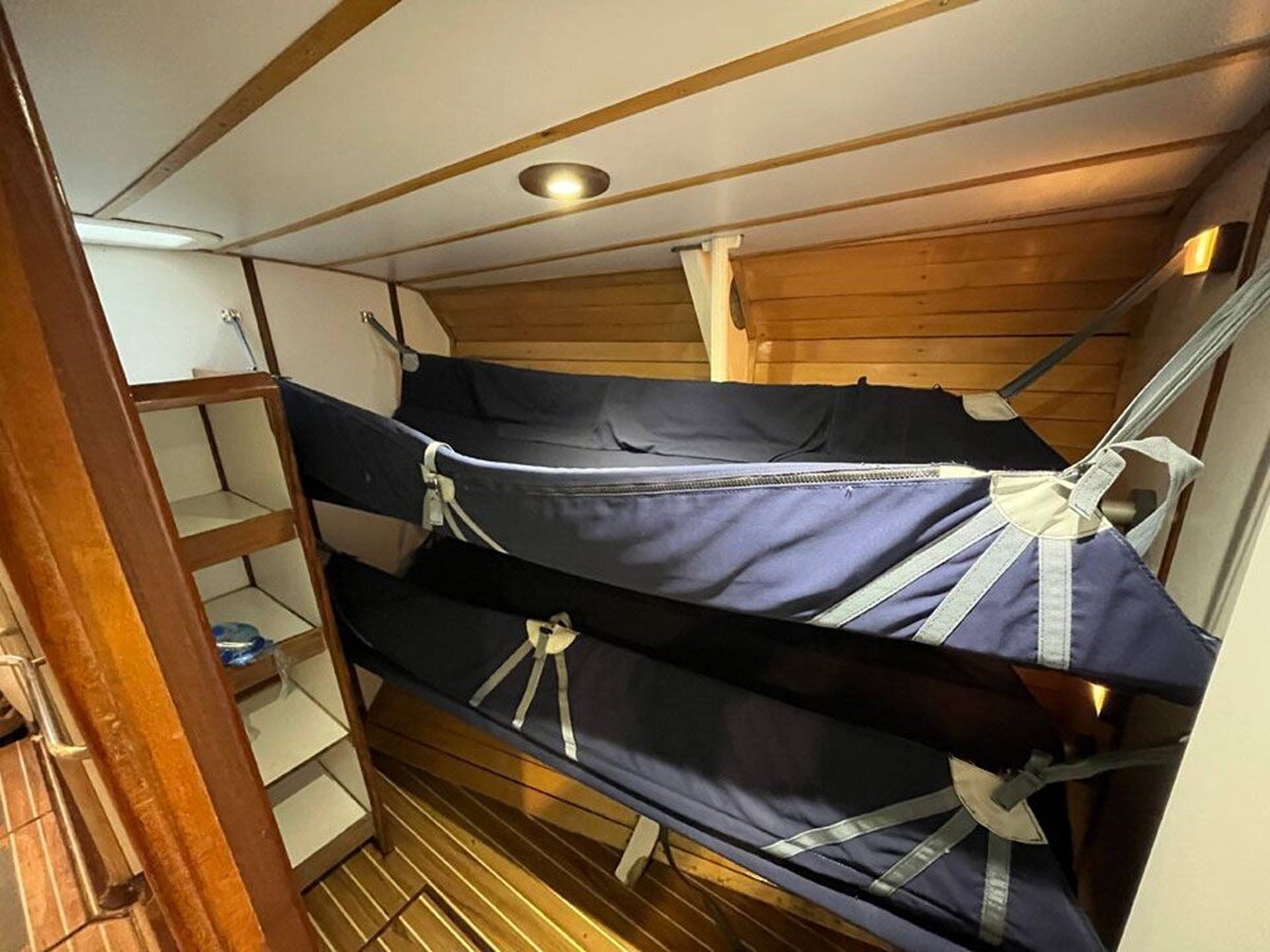 1992-devonport-yachts-67-26d919