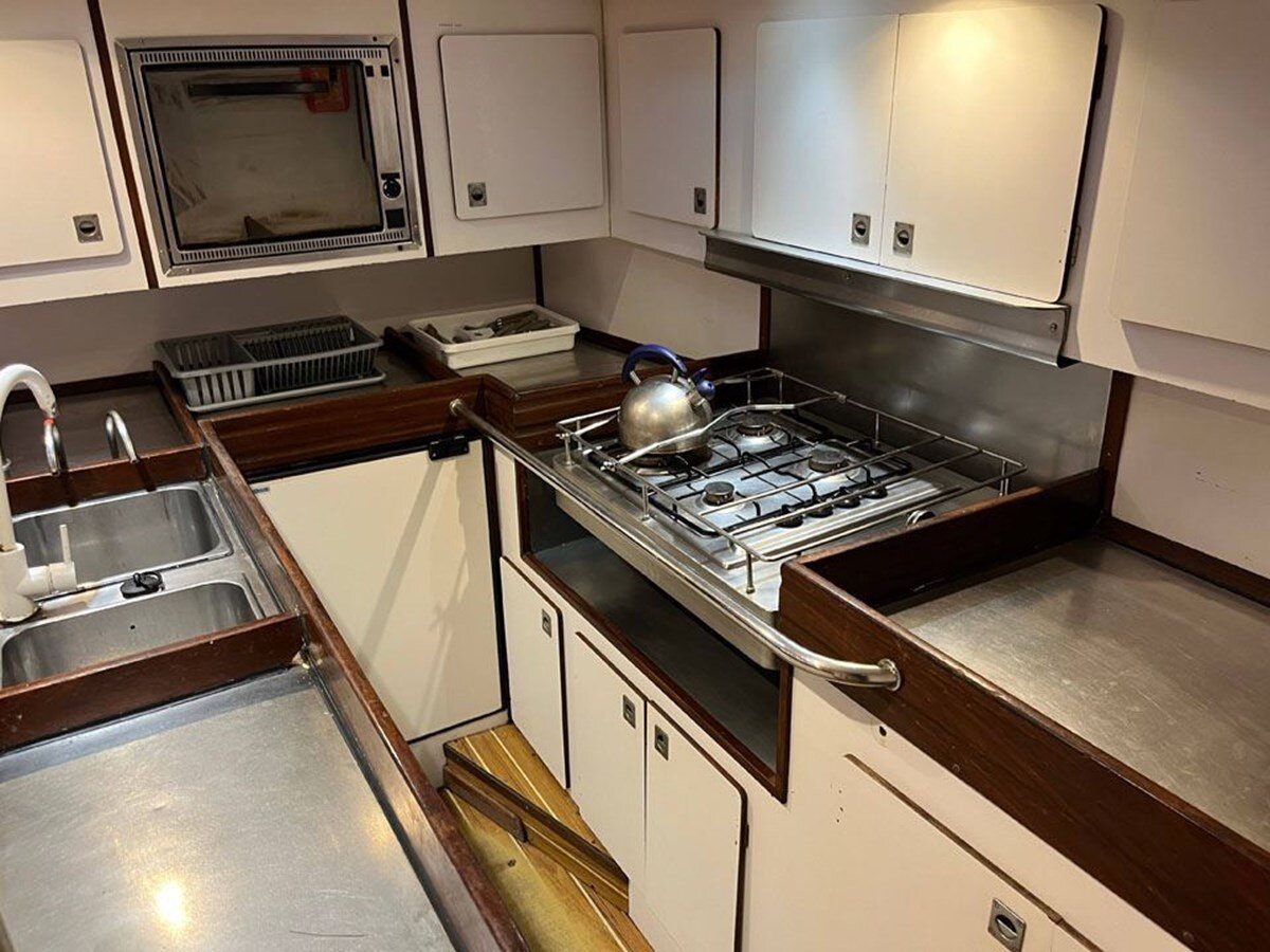 1992-devonport-yachts-67-26d919