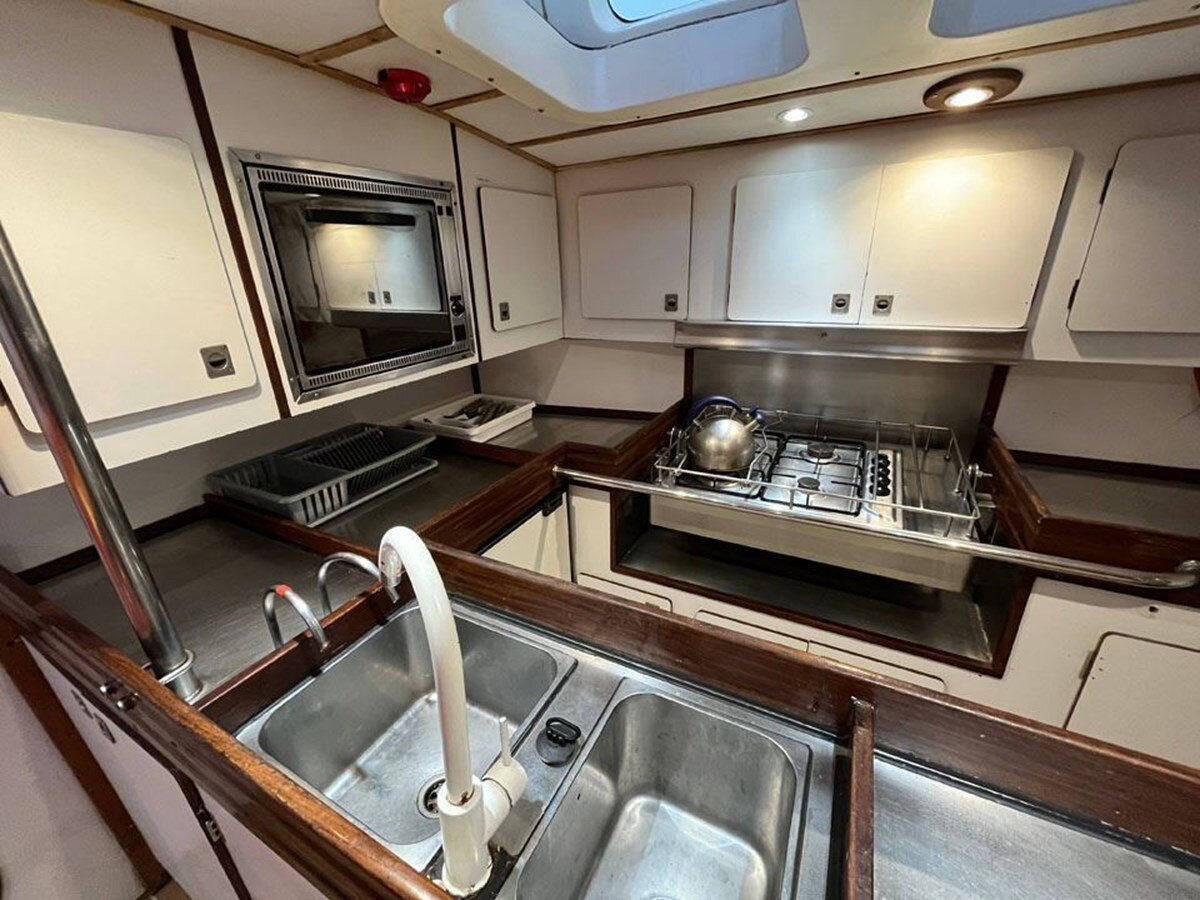 1992-devonport-yachts-67-26d919