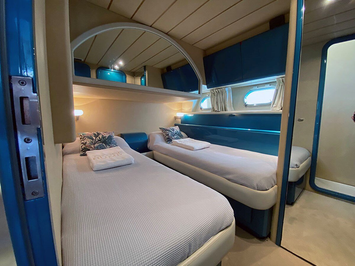 1992-ferretti-yachts-63-6-167f29