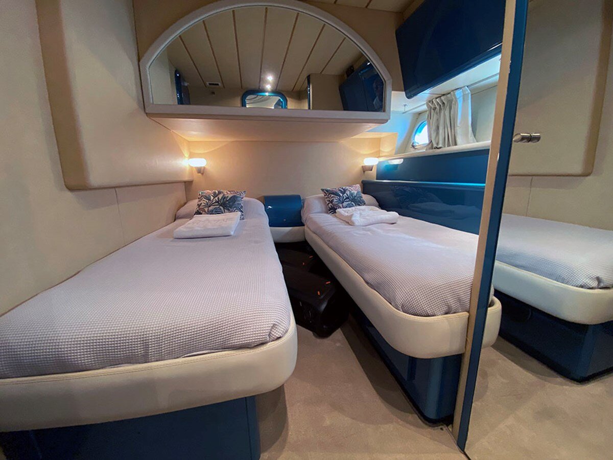 1992-ferretti-yachts-63-6-167f29