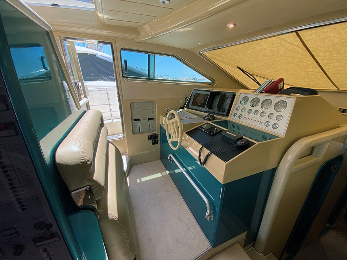 1992-ferretti-yachts-63-6-167f29