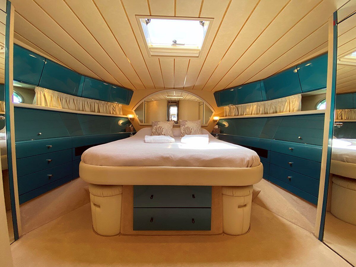 1992-ferretti-yachts-63-6-167f29