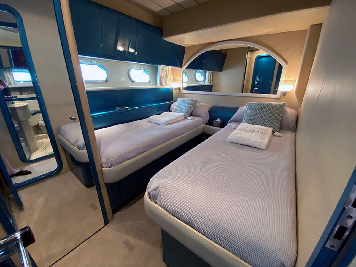 1992-ferretti-yachts-63-6-167f29