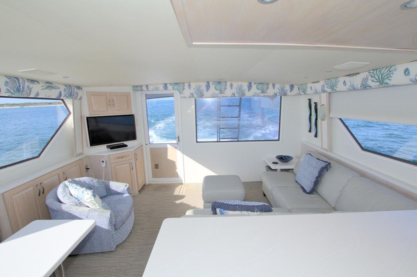 1992-hatteras-54-6eb0e2