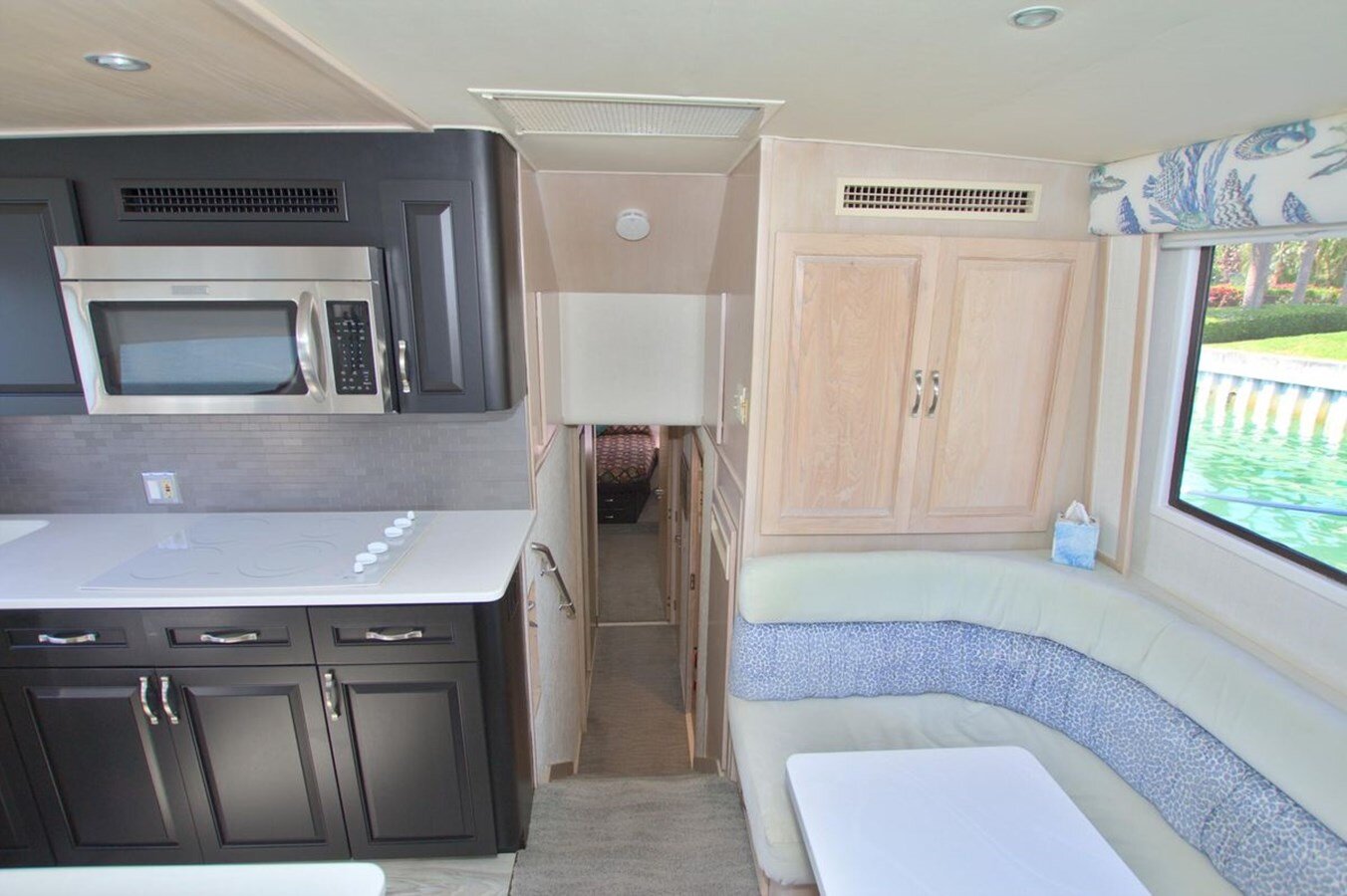 1992-hatteras-54-6eb0e2