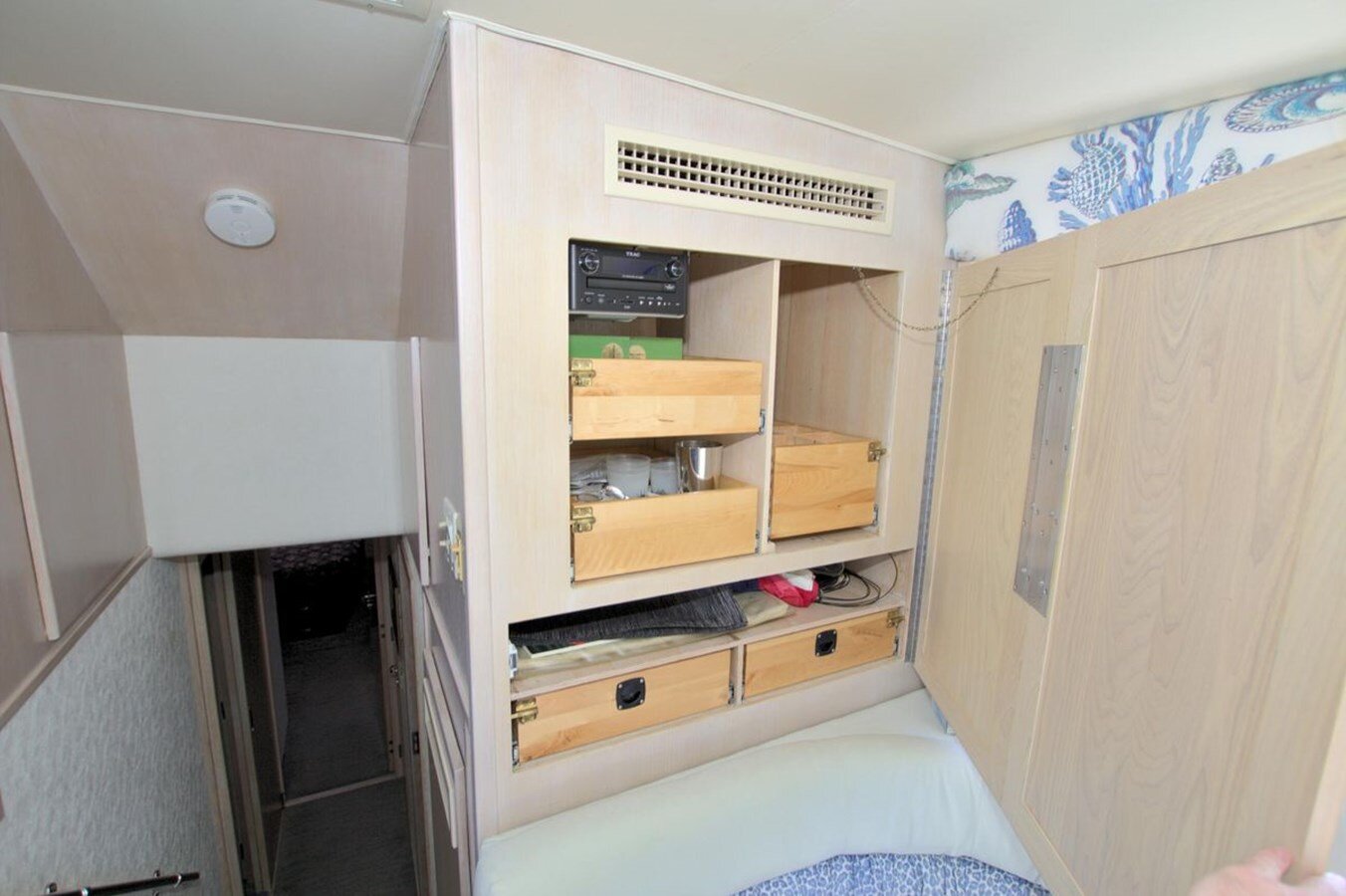 1992-hatteras-54-6eb0e2