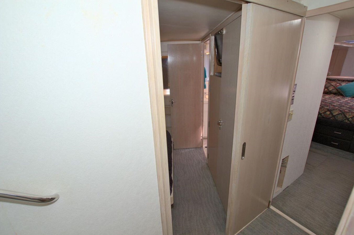 1992-hatteras-54-6eb0e2