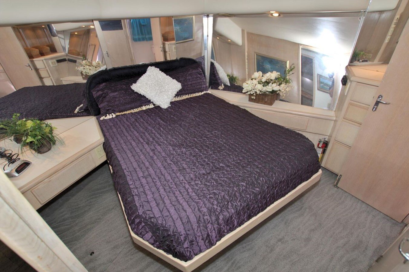 1992-hatteras-54-6eb0e2