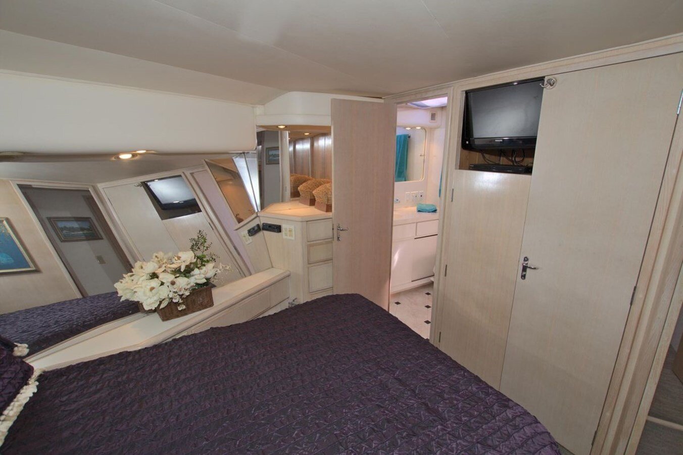 1992-hatteras-54-6eb0e2