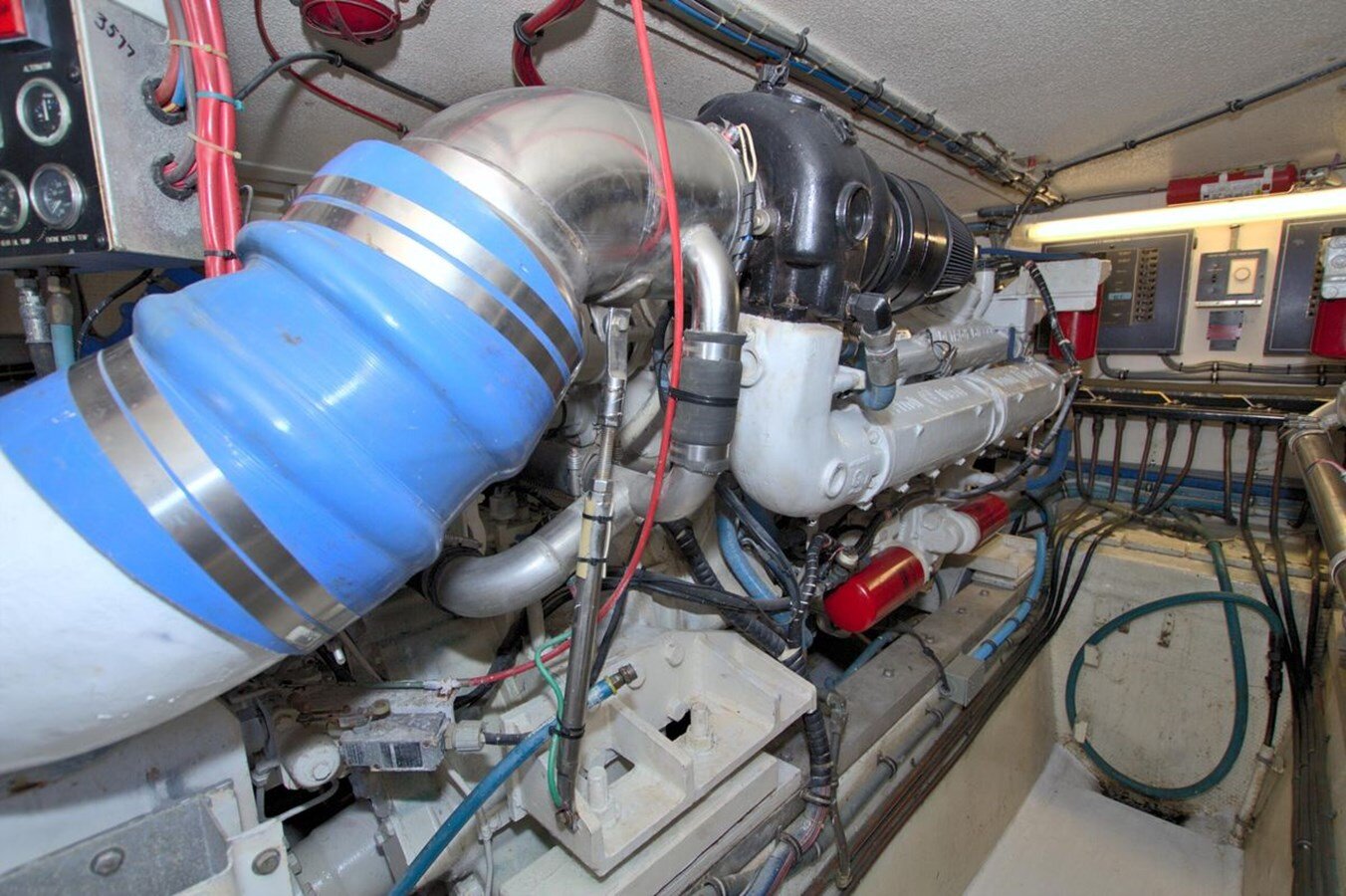 1992-hatteras-54-6eb0e2