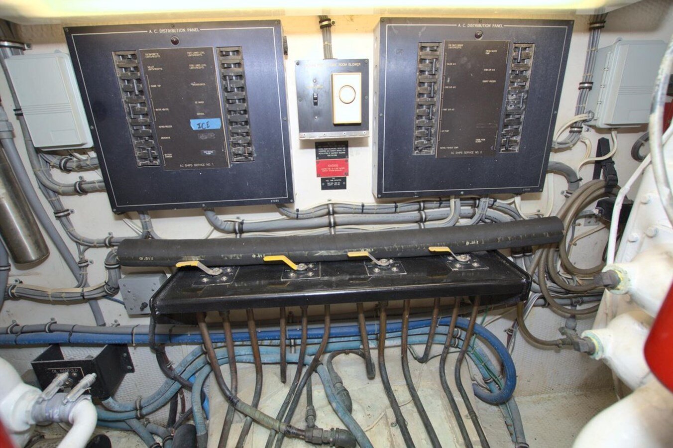 1992-hatteras-54-6eb0e2