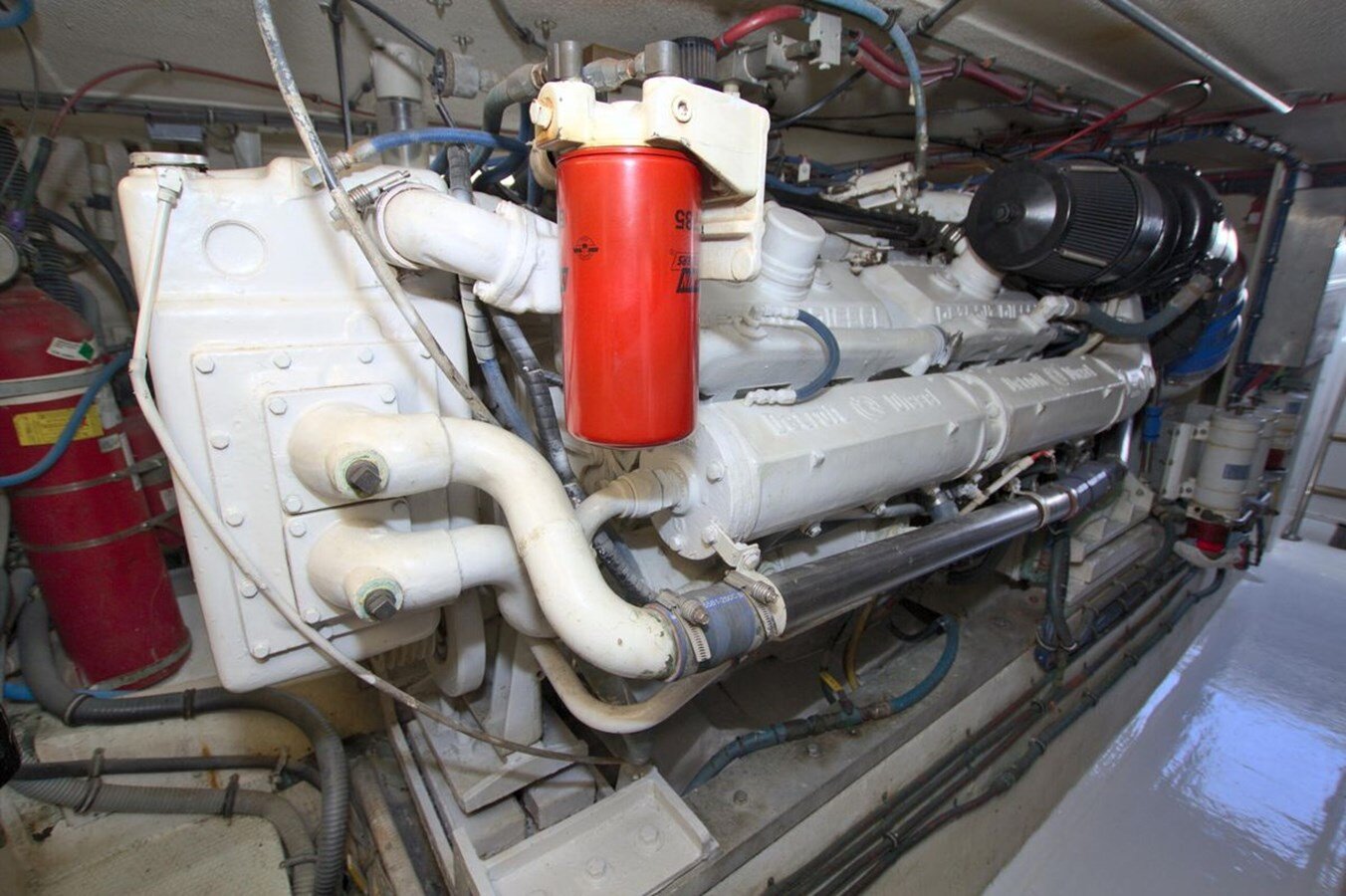 1992-hatteras-54-6eb0e2