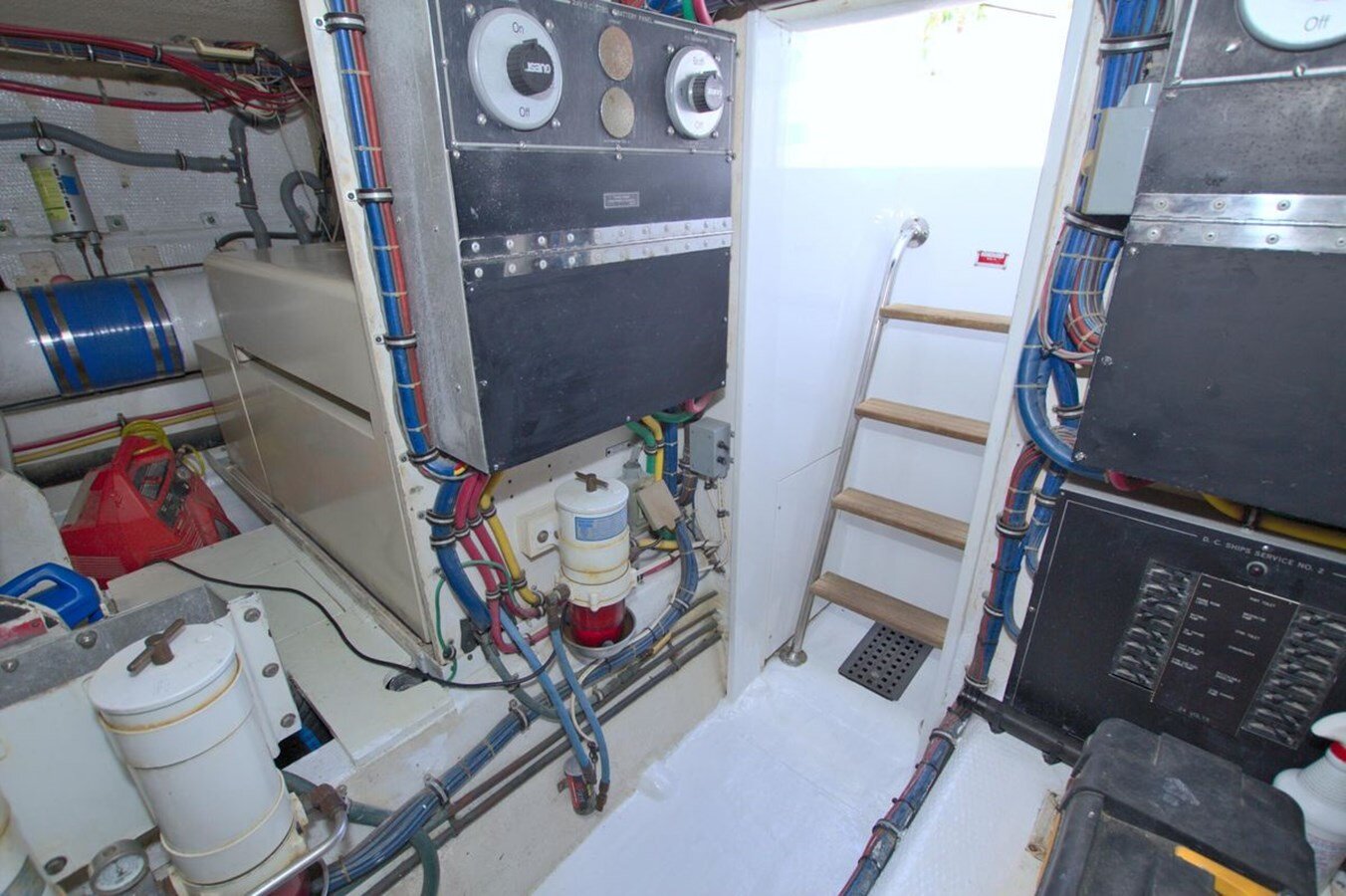 1992-hatteras-54-6eb0e2