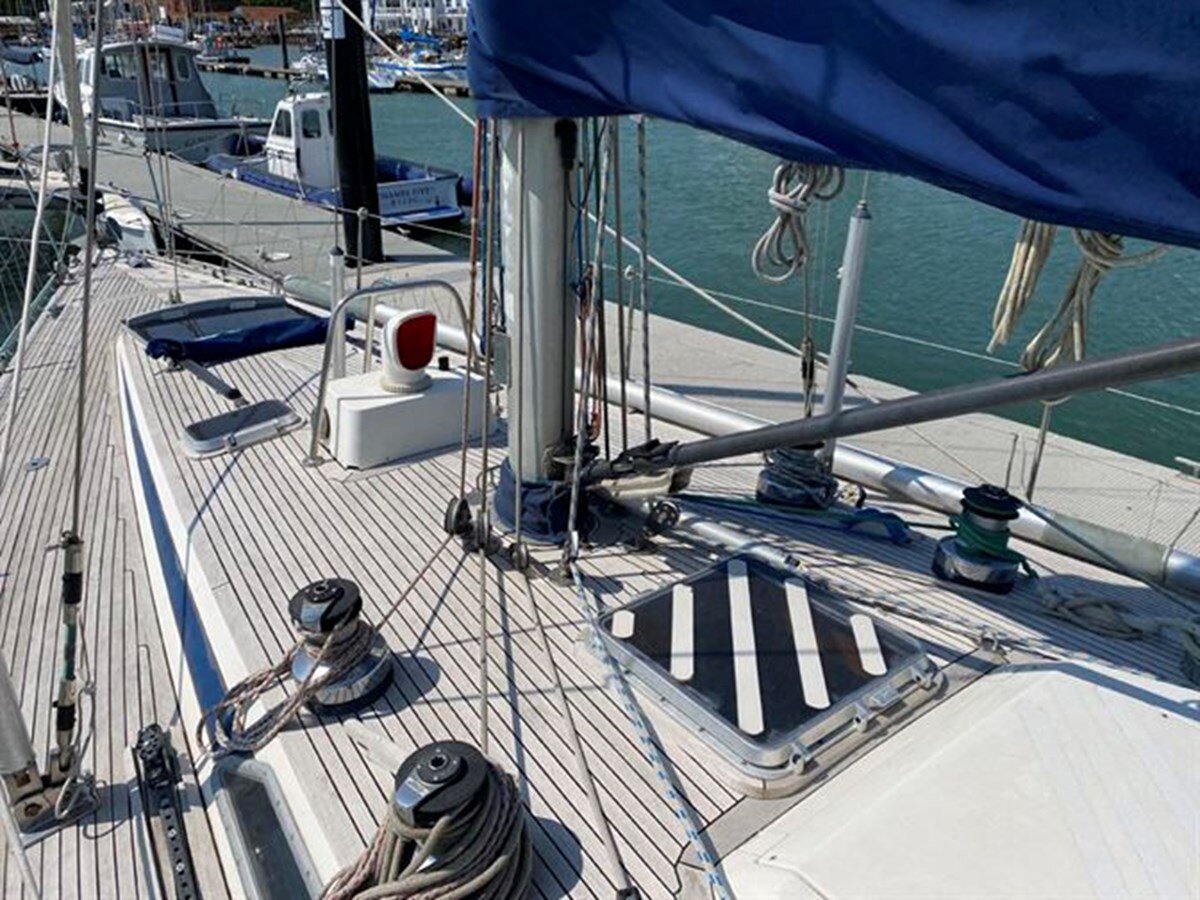 1992-nautor-swan-47-1-d91a92