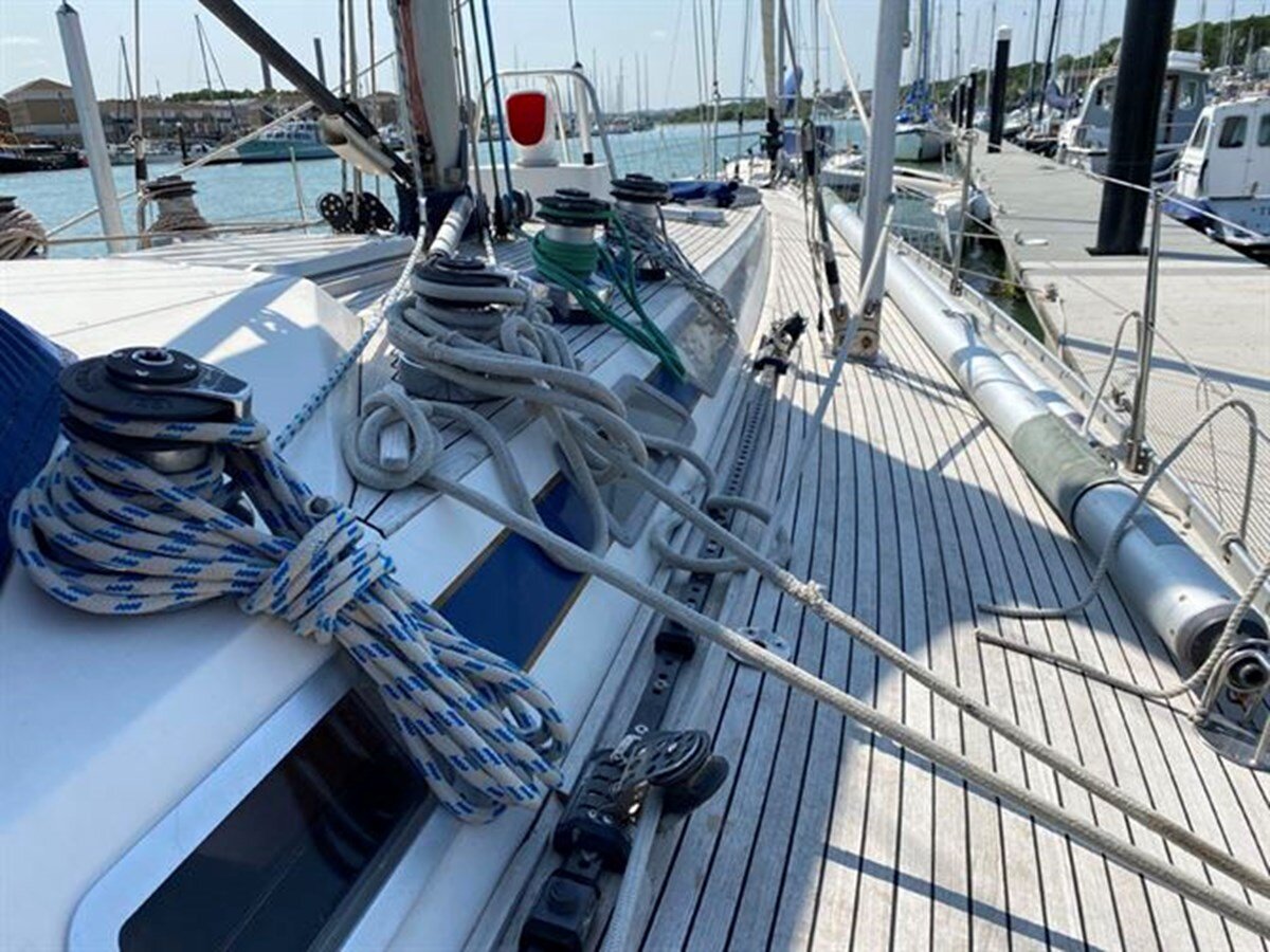 1992-nautor-swan-47-1-d91a92