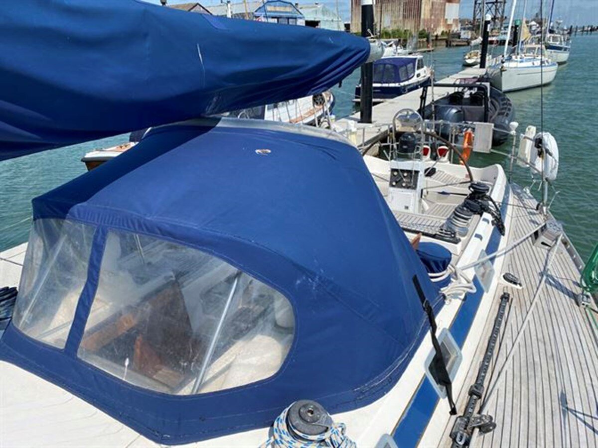 1992-nautor-swan-47-1-d91a92