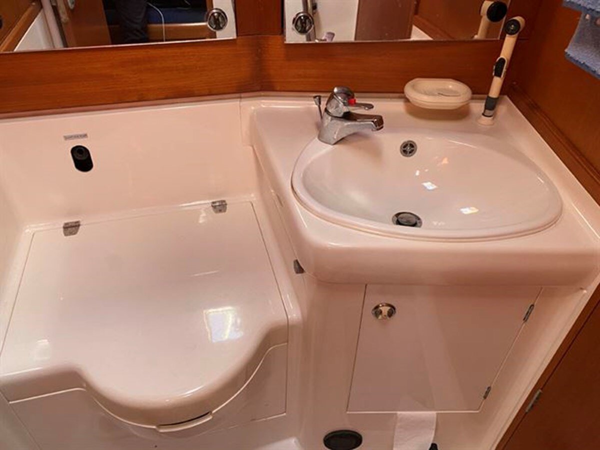 1992-nautor-swan-47-1-d91a92