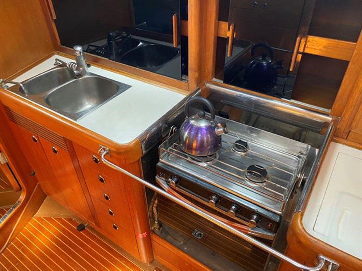 1992-nautor-swan-47-1-d91a92