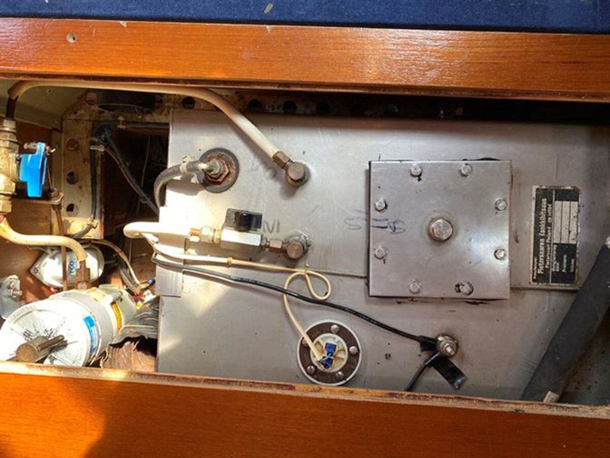 1992-nautor-swan-47-1-d91a92