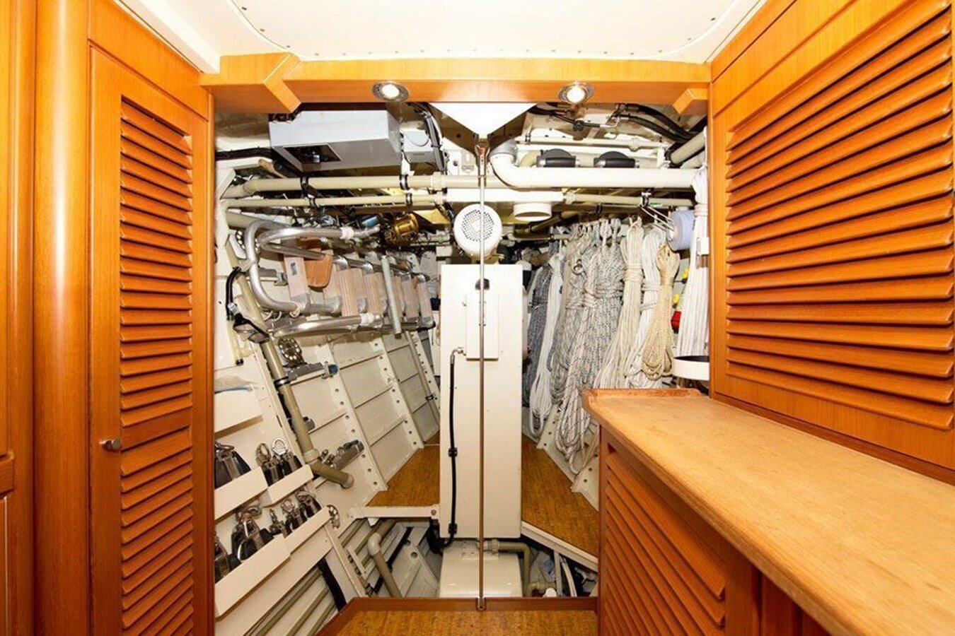 1992-royal-huisman-83-7-3a0142